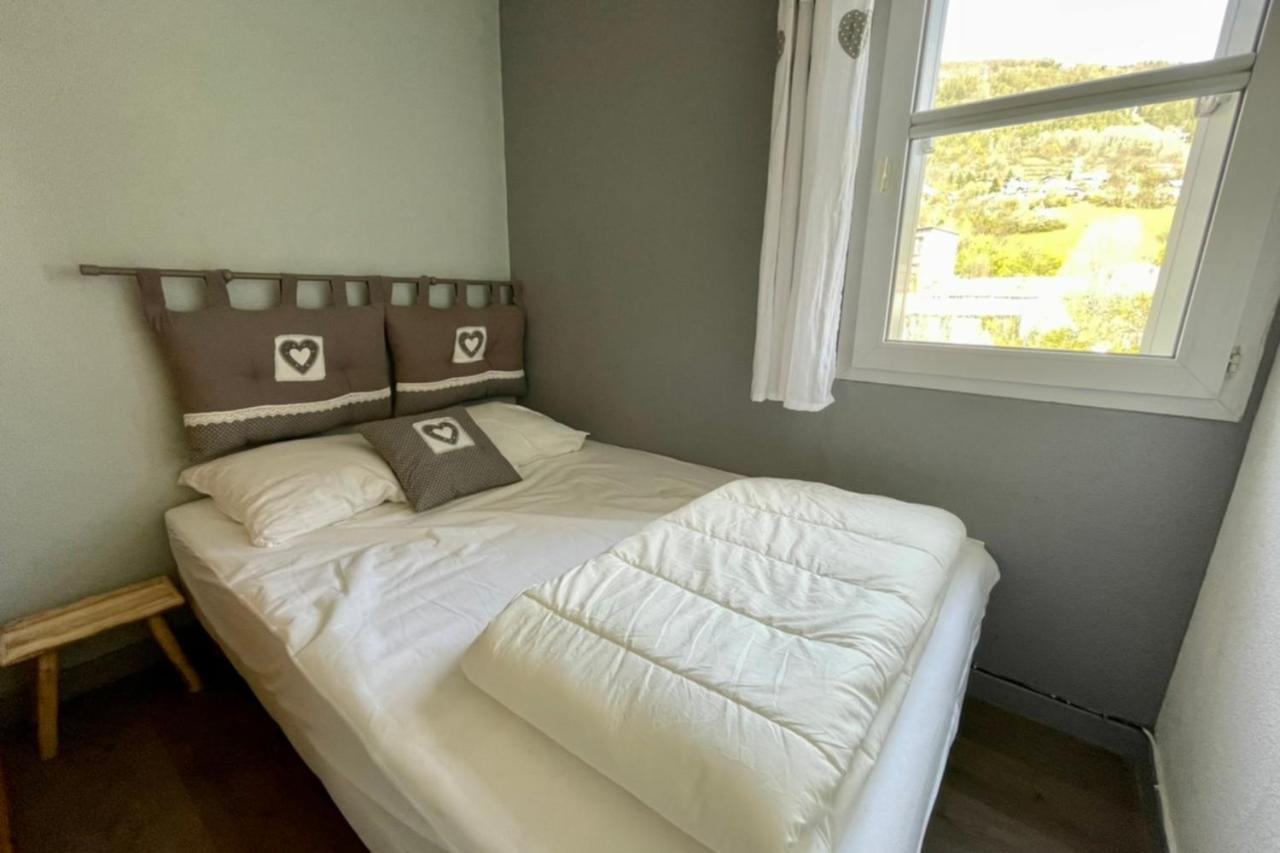Appartement LUMINEUX 50 m avec BALCON au centre de Briançon Extérieur photo
